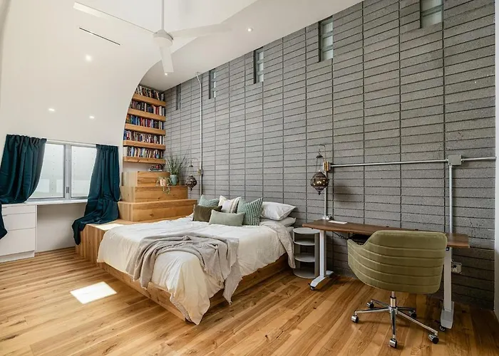 The Manor At Worth The Wait Ranch Holiday home *