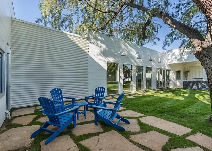 The Manor At Worth The Wait Ranch Holiday home *